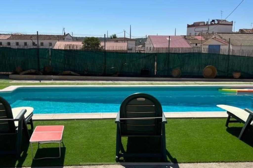 Villa Rural Con Amplia Piscina Campillo de Altobuey Exterior foto
