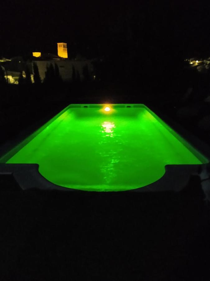 Villa Rural Con Amplia Piscina Campillo de Altobuey Exterior foto